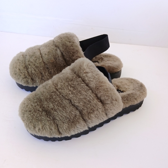 Ugg Super Fluff Closed Toe Slippers Green - Picture 4 of 10